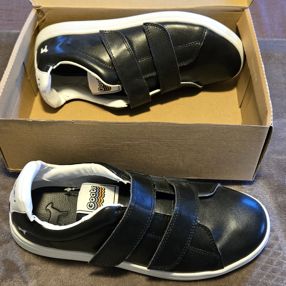Black Leather Men's Sneakers